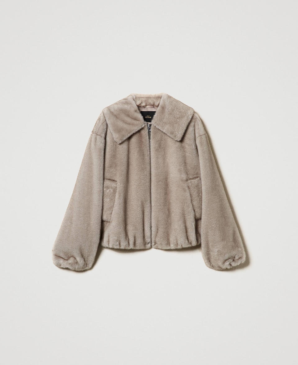 Twin Set Giacca corta in faux fur Enormi sconti