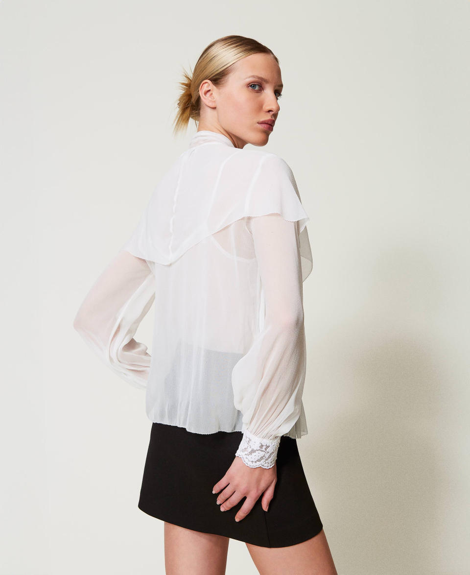 Twin Set Blusa in georgette con balze e pizzo Offerta per la Festa della Mamma