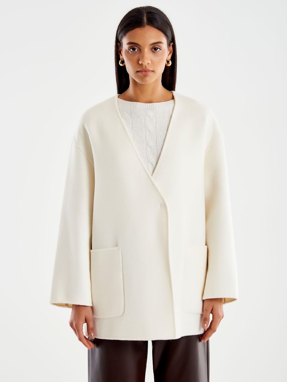 Vicolo Cappotto Corto Scollo a V Bianco Offerta migliore