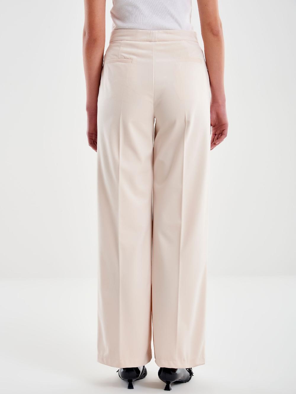 Vicolo Pantalone in Velluto Bianco Italy