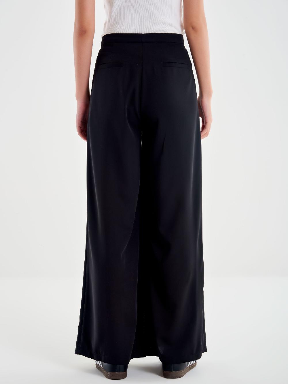 Vicolo Pantalone Ampio con Pinces Nero Italy