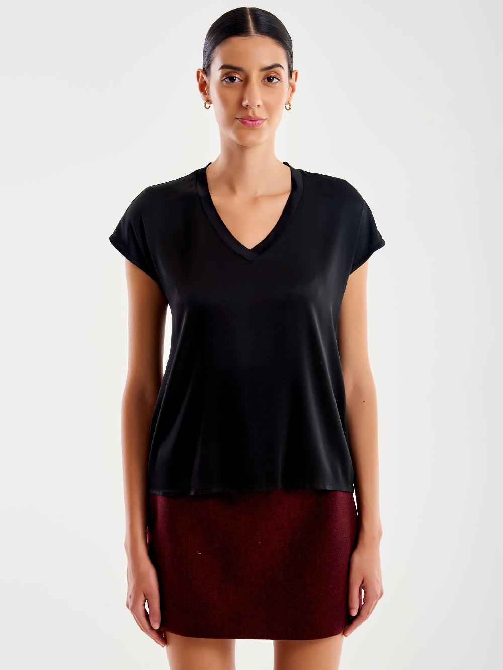 Vicolo T-shirt Effetto Satin Nero Vendita Calda