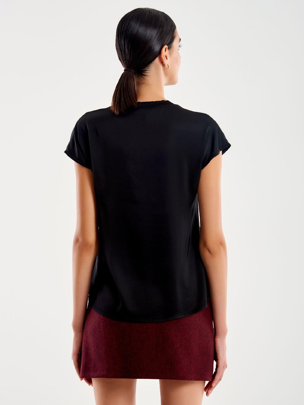 Vicolo T-shirt Effetto Satin Nero Vendita Calda