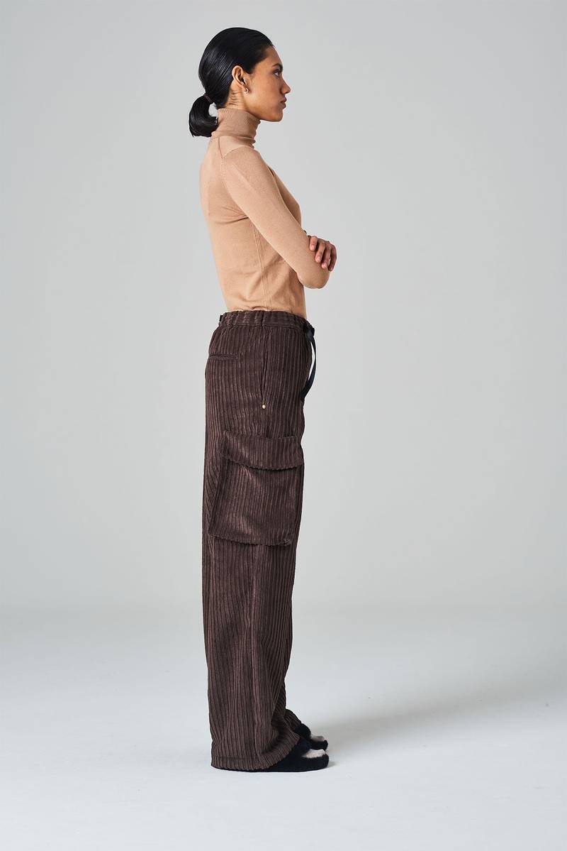 White sand Pantalone tasconato in velluto a coste Sostegno trimestrale